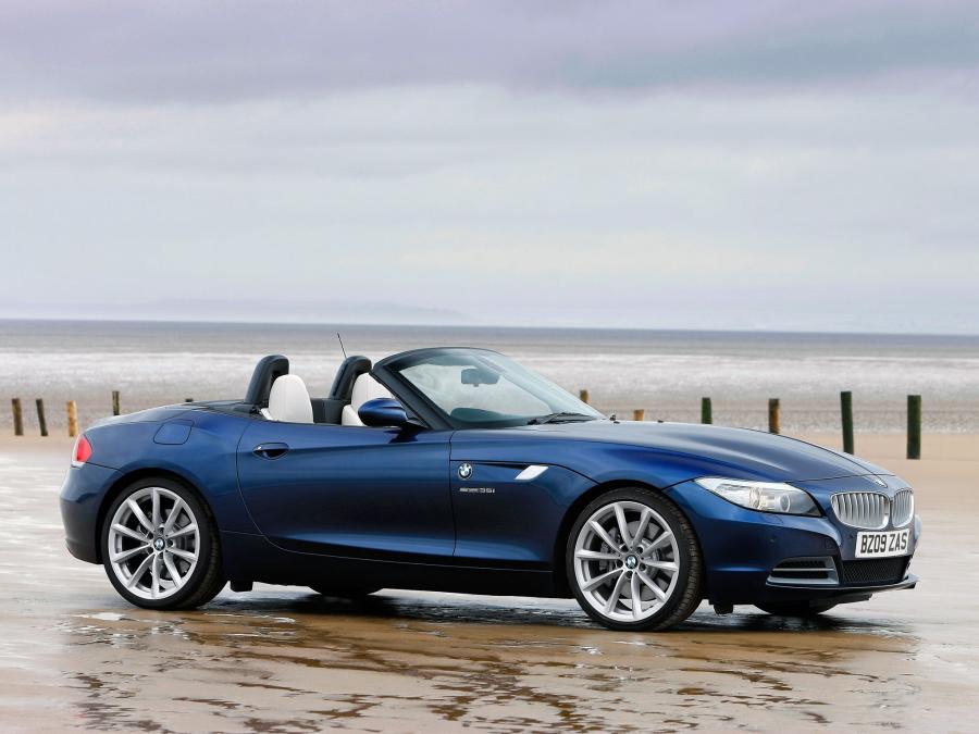  BMW Z4 sDrive 3.5i Roadster 2009 года  (UK) (фото 13 из 16)